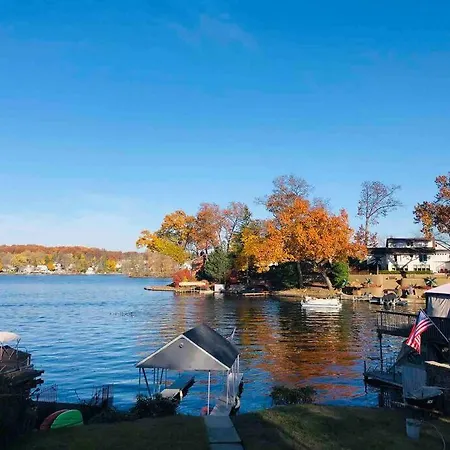 Lake Studio Casita